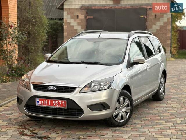 Серый Форд Фокус, объемом двигателя 1.6 л и пробегом 232 тыс. км за 6300 $, фото 11 на Automoto.ua