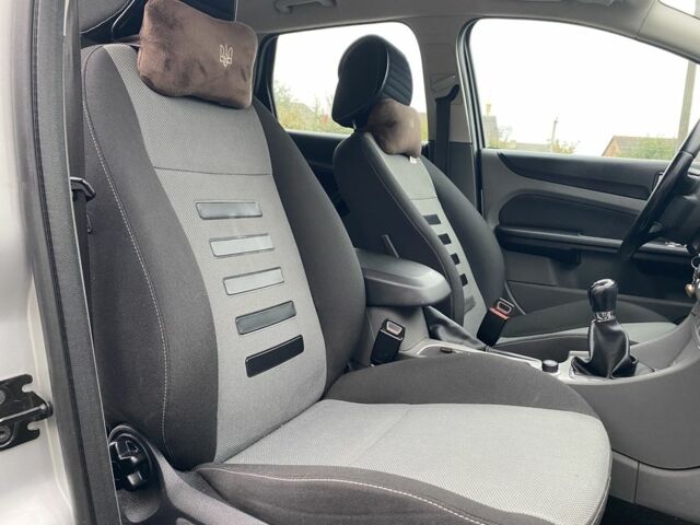 Серый Форд Фокус, объемом двигателя 1.6 л и пробегом 302 тыс. км за 5999 $, фото 18 на Automoto.ua