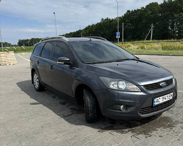 Серый Форд Фокус, объемом двигателя 1.6 л и пробегом 249 тыс. км за 5600 $, фото 4 на Automoto.ua