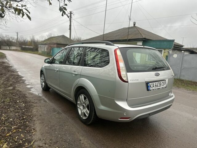 Сірий Форд Фокус, об'ємом двигуна 1.6 л та пробігом 220 тис. км за 6000 $, фото 3 на Automoto.ua