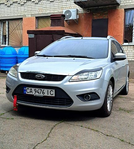 Серый Форд Фокус, объемом двигателя 1.6 л и пробегом 245 тыс. км за 5800 $, фото 2 на Automoto.ua