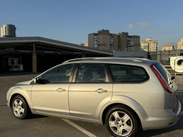 Сірий Форд Фокус, об'ємом двигуна 1.6 л та пробігом 266 тис. км за 5700 $, фото 1 на Automoto.ua