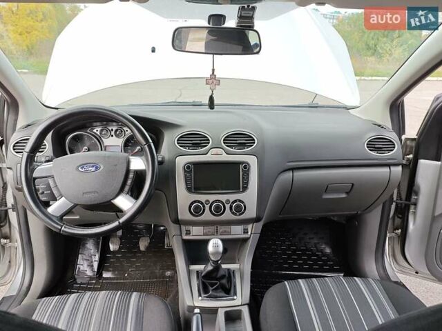 Серый Форд Фокус, объемом двигателя 1.6 л и пробегом 187 тыс. км за 5899 $, фото 12 на Automoto.ua