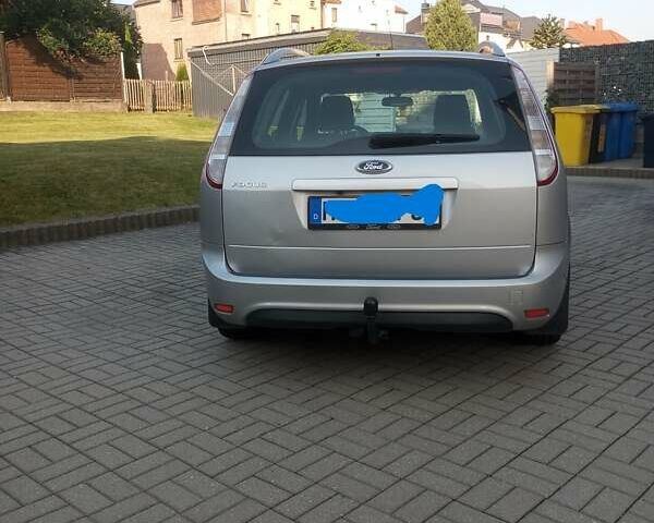 Серый Форд Фокус, объемом двигателя 1.6 л и пробегом 205 тыс. км за 6442 $, фото 4 на Automoto.ua