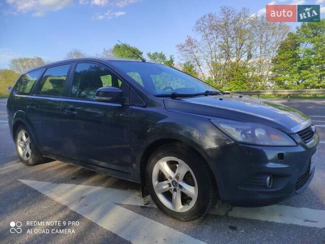 Серый Форд Фокус, объемом двигателя 1.56 л и пробегом 235 тыс. км за 5500 $, фото 2 на Automoto.ua
