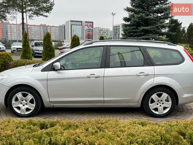 Серый Форд Фокус, объемом двигателя 1.56 л и пробегом 175 тыс. км за 5400 $, фото 3 на Automoto.ua