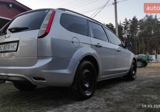 Сірий Форд Фокус, об'ємом двигуна 1.56 л та пробігом 322 тис. км за 5000 $, фото 4 на Automoto.ua