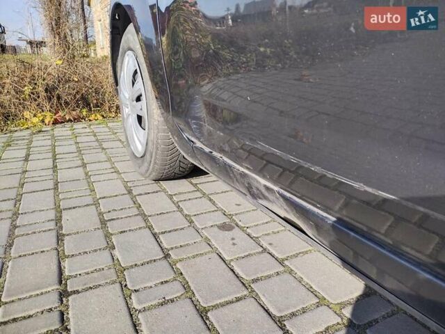 Серый Форд Фокус, объемом двигателя 1.6 л и пробегом 261 тыс. км за 5500 $, фото 16 на Automoto.ua