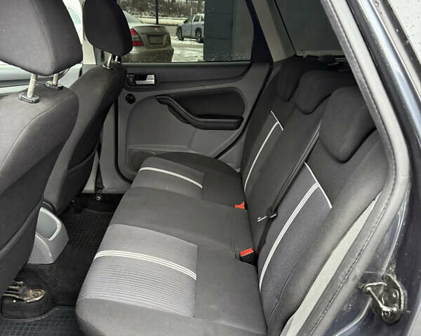 Сірий Форд Фокус, об'ємом двигуна 1.56 л та пробігом 278 тис. км за 5300 $, фото 17 на Automoto.ua