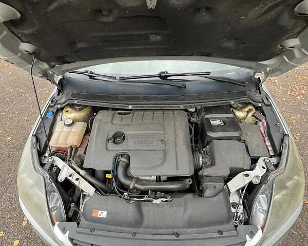 Сірий Форд Фокус, об'ємом двигуна 1.56 л та пробігом 245 тис. км за 6200 $, фото 26 на Automoto.ua