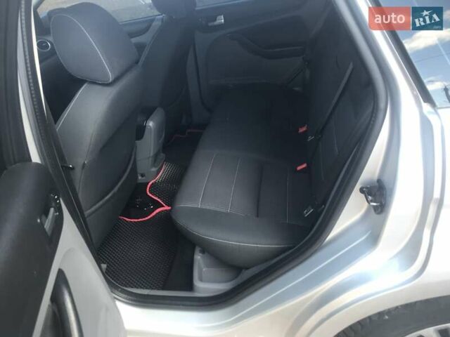 Сірий Форд Фокус, об'ємом двигуна 1.6 л та пробігом 265 тис. км за 6200 $, фото 10 на Automoto.ua