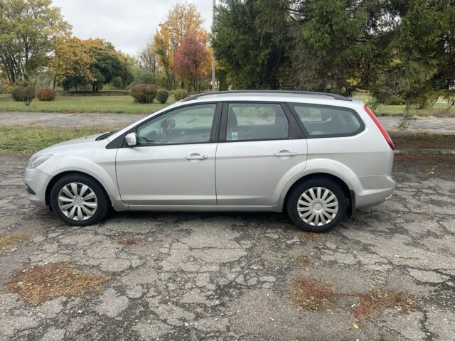 Серый Форд Фокус, объемом двигателя 1.8 л и пробегом 290 тыс. км за 3200 $, фото 6 на Automoto.ua