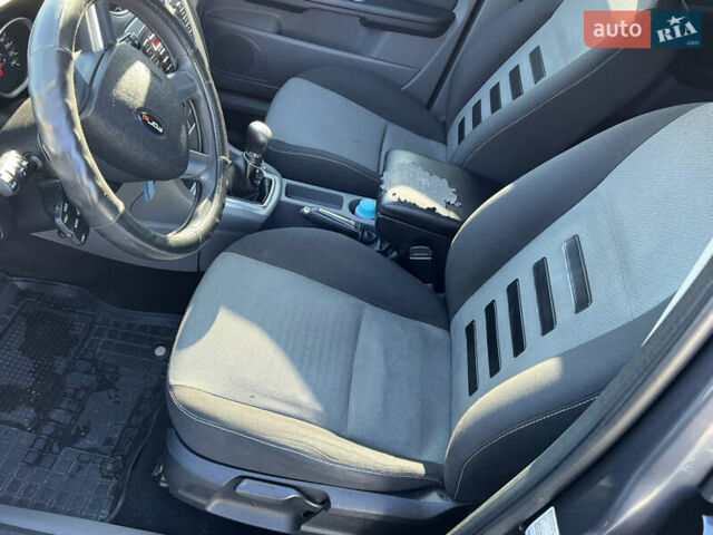 Серый Форд Фокус, объемом двигателя 1.6 л и пробегом 270 тыс. км за 5999 $, фото 31 на Automoto.ua