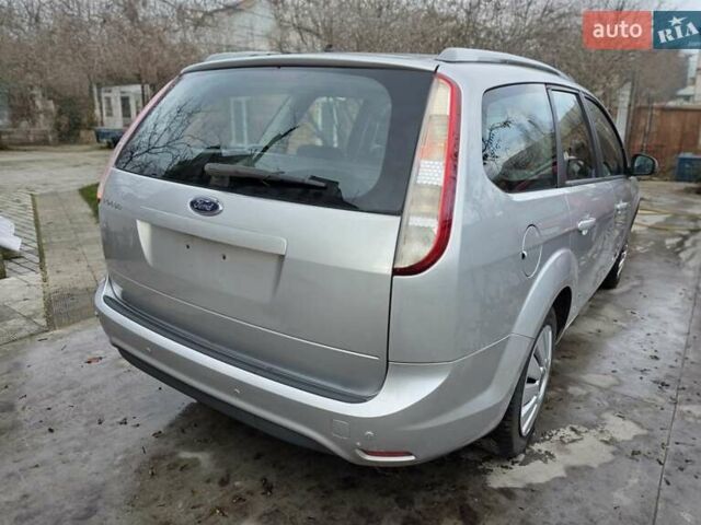 Серый Форд Фокус, объемом двигателя 1.6 л и пробегом 237 тыс. км за 5500 $, фото 4 на Automoto.ua