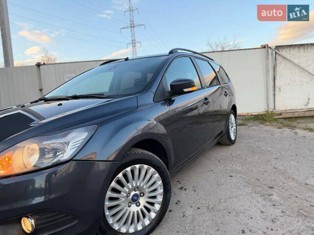 Серый Форд Фокус, объемом двигателя 1.6 л и пробегом 282 тыс. км за 5500 $, фото 13 на Automoto.ua