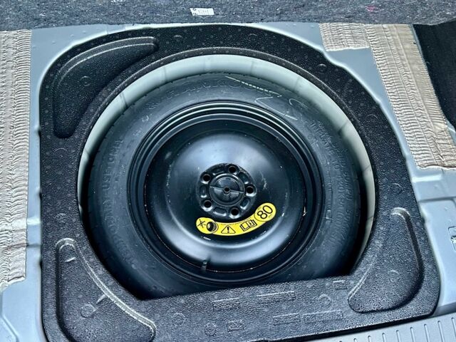 Серый Форд Фокус, объемом двигателя 1.6 л и пробегом 232 тыс. км за 6300 $, фото 10 на Automoto.ua