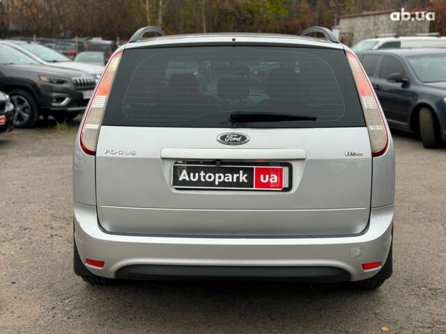 Серый Форд Фокус, объемом двигателя 1.6 л и пробегом 300 тыс. км за 5440 $, фото 6 на Automoto.ua