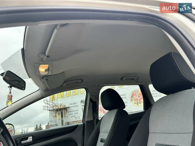 Сірий Форд Фокус, об'ємом двигуна 1.6 л та пробігом 200 тис. км за 5990 $, фото 22 на Automoto.ua
