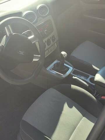 Сірий Форд Фокус, об'ємом двигуна 1.6 л та пробігом 212 тис. км за 6000 $, фото 3 на Automoto.ua