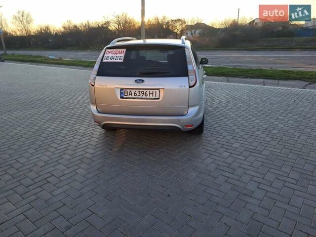 Серый Форд Фокус, объемом двигателя 1.6 л и пробегом 200 тыс. км за 6400 $, фото 5 на Automoto.ua
