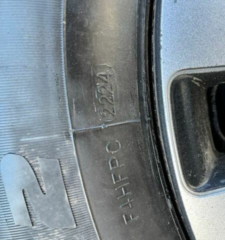 Серый Форд Фокус, объемом двигателя 1.6 л и пробегом 241 тыс. км за 6600 $, фото 2 на Automoto.ua