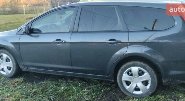 Сірий Форд Фокус, об'ємом двигуна 2.01 л та пробігом 248 тис. км за 5500 $, фото 3 на Automoto.ua