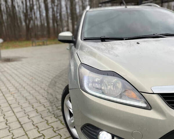 Серый Форд Фокус, объемом двигателя 1.75 л и пробегом 325 тыс. км за 5750 $, фото 9 на Automoto.ua