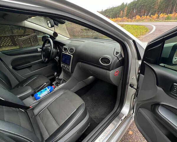 Сірий Форд Фокус, об'ємом двигуна 1.56 л та пробігом 245 тис. км за 6200 $, фото 11 на Automoto.ua