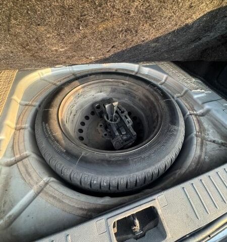 Серый Форд Фокус, объемом двигателя 1.6 л и пробегом 290 тыс. км за 5700 $, фото 15 на Automoto.ua