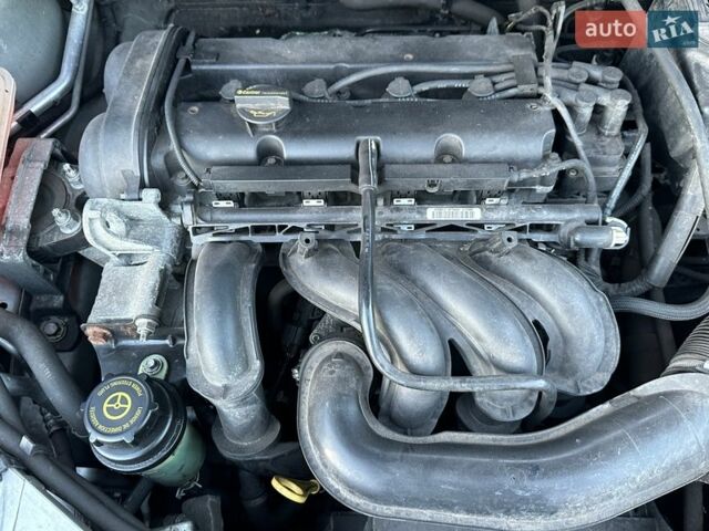 Сірий Форд Фокус, об'ємом двигуна 1.6 л та пробігом 220 тис. км за 6999 $, фото 112 на Automoto.ua