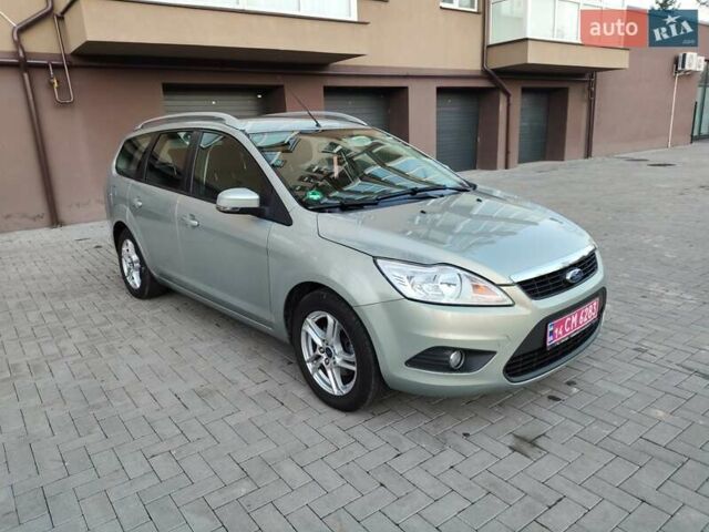 Серый Форд Фокус, объемом двигателя 1.6 л и пробегом 220 тыс. км за 5699 $, фото 6 на Automoto.ua