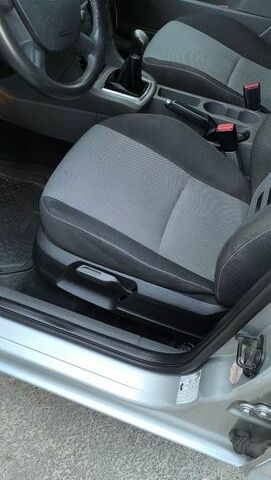 Сірий Форд Фокус, об'ємом двигуна 1.6 л та пробігом 258 тис. км за 6100 $, фото 16 на Automoto.ua