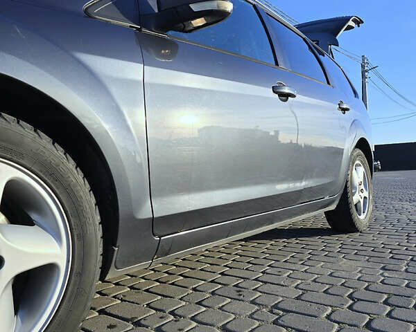 Серый Форд Фокус, объемом двигателя 1.6 л и пробегом 286 тыс. км за 5700 $, фото 7 на Automoto.ua