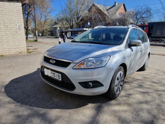 Серый Форд Фокус, объемом двигателя 1.6 л и пробегом 242 тыс. км за 5000 $, фото 3 на Automoto.ua