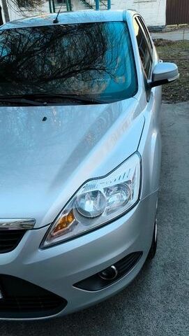 Сірий Форд Фокус, об'ємом двигуна 1.6 л та пробігом 258 тис. км за 6100 $, фото 2 на Automoto.ua