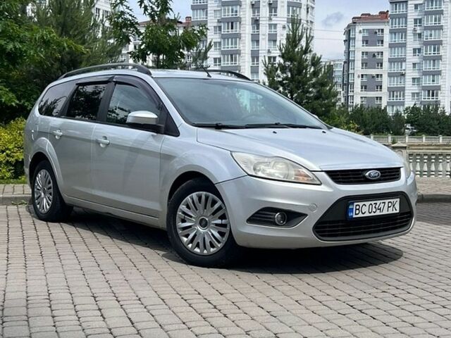 Сірий Форд Фокус, об'ємом двигуна 1.6 л та пробігом 300 тис. км за 4600 $, фото 1 на Automoto.ua