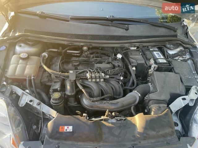 Сірий Форд Фокус, об'ємом двигуна 1.6 л та пробігом 295 тис. км за 5200 $, фото 17 на Automoto.ua
