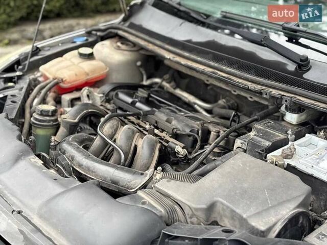 Серый Форд Фокус, объемом двигателя 1.6 л и пробегом 206 тыс. км за 5800 $, фото 27 на Automoto.ua