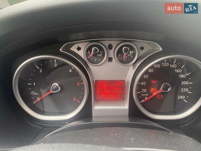 Серый Форд Фокус, объемом двигателя 1.8 л и пробегом 299 тыс. км за 6900 $, фото 11 на Automoto.ua