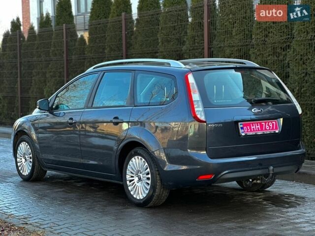 Серый Форд Фокус, объемом двигателя 1.6 л и пробегом 197 тыс. км за 6450 $, фото 8 на Automoto.ua