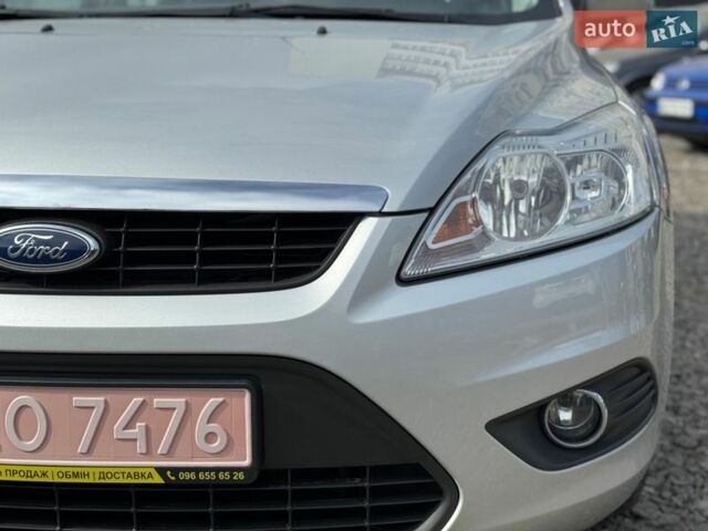 Серый Форд Фокус, объемом двигателя 1.6 л и пробегом 208 тыс. км за 6200 $, фото 8 на Automoto.ua