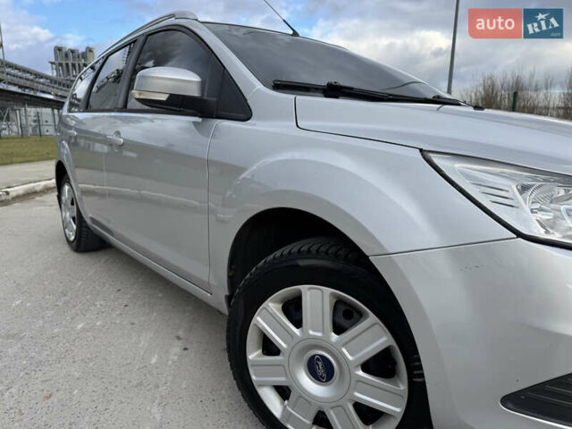 Сірий Форд Фокус, об'ємом двигуна 1.6 л та пробігом 241 тис. км за 6300 $, фото 21 на Automoto.ua
