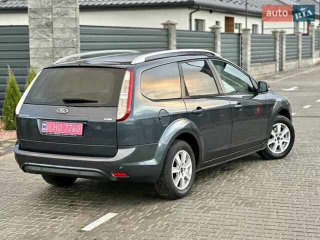 Серый Форд Фокус, объемом двигателя 1.6 л и пробегом 234 тыс. км за 6800 $, фото 4 на Automoto.ua