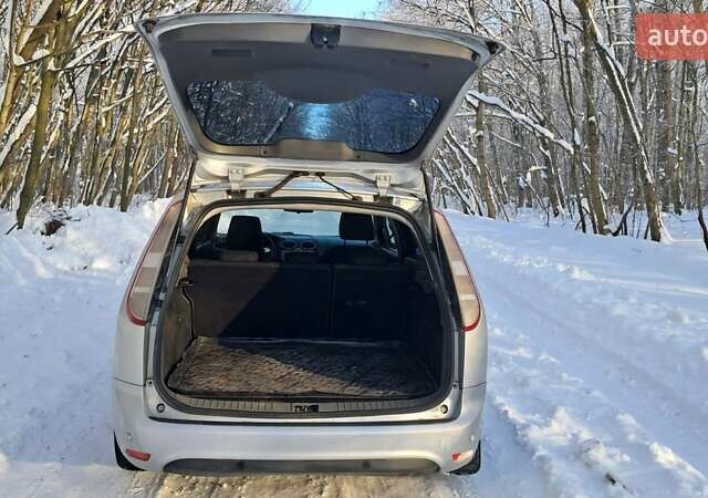 Сірий Форд Фокус, об'ємом двигуна 1.6 л та пробігом 330 тис. км за 5500 $, фото 16 на Automoto.ua