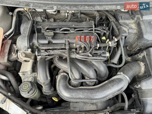 Сірий Форд Фокус, об'ємом двигуна 1.6 л та пробігом 241 тис. км за 6300 $, фото 17 на Automoto.ua