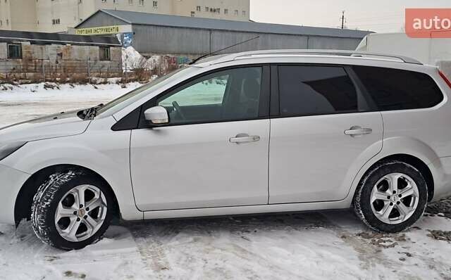 Сірий Форд Фокус, об'ємом двигуна 1.6 л та пробігом 175 тис. км за 5999 $, фото 4 на Automoto.ua