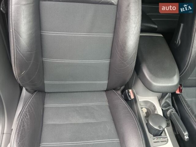 Сірий Форд Фокус, об'ємом двигуна 1.56 л та пробігом 270 тис. км за 5800 $, фото 23 на Automoto.ua