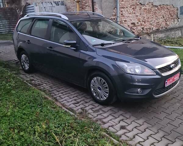 Сірий Форд Фокус, об'ємом двигуна 1.6 л та пробігом 245 тис. км за 4999 $, фото 2 на Automoto.ua