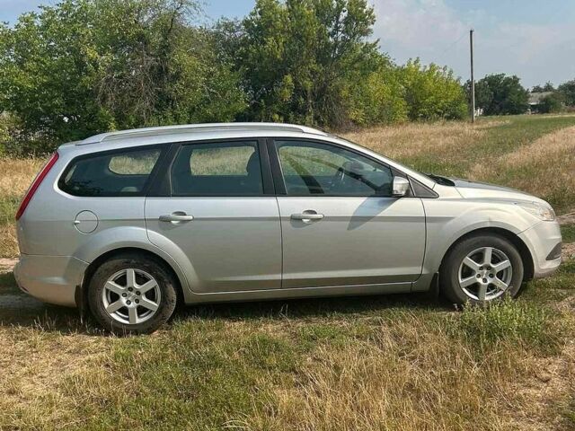 Сірий Форд Фокус, об'ємом двигуна 1.6 л та пробігом 234 тис. км за 5200 $, фото 2 на Automoto.ua