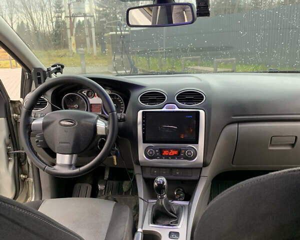 Сірий Форд Фокус, об'ємом двигуна 1.75 л та пробігом 326 тис. км за 5849 $, фото 35 на Automoto.ua